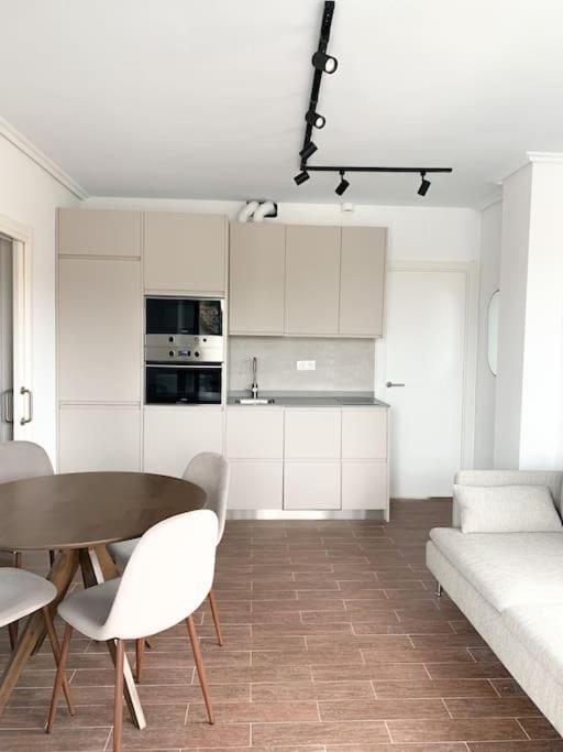 Atico Con Esplendida Terraza Διαμέρισμα Comillas Εξωτερικό φωτογραφία